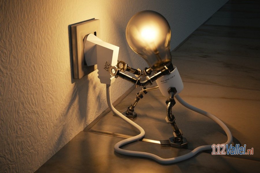 Pogingen woninginbraak, vernieling auto en diefstal auto in #Veenendaal. 112Vallei.