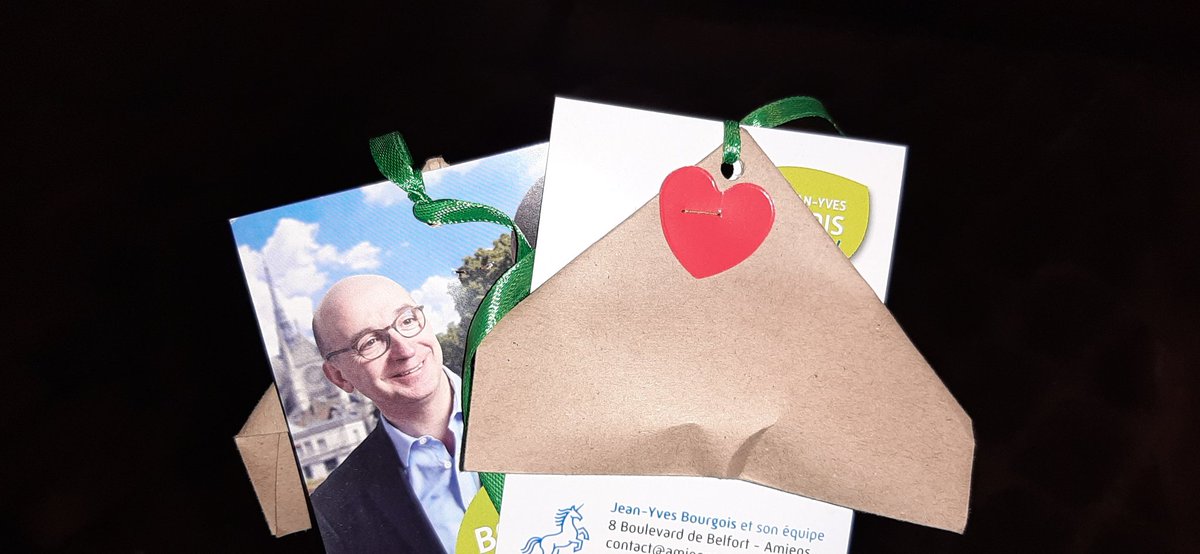 JYB80's tweet photo. A l'occasion de la St Valentin, nous avons offert un millier de sachets de bonbons aux Amiénois, en centre ville et dans St Leu. #ValentinesDay2020 #Amiens https://t.co/eI6s1ERncQ