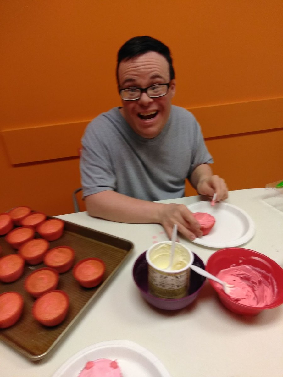 We have fun with friends! 

Our programs celebrated Valentine's Day by spreading the love with cookies, cupcakes and crafting!