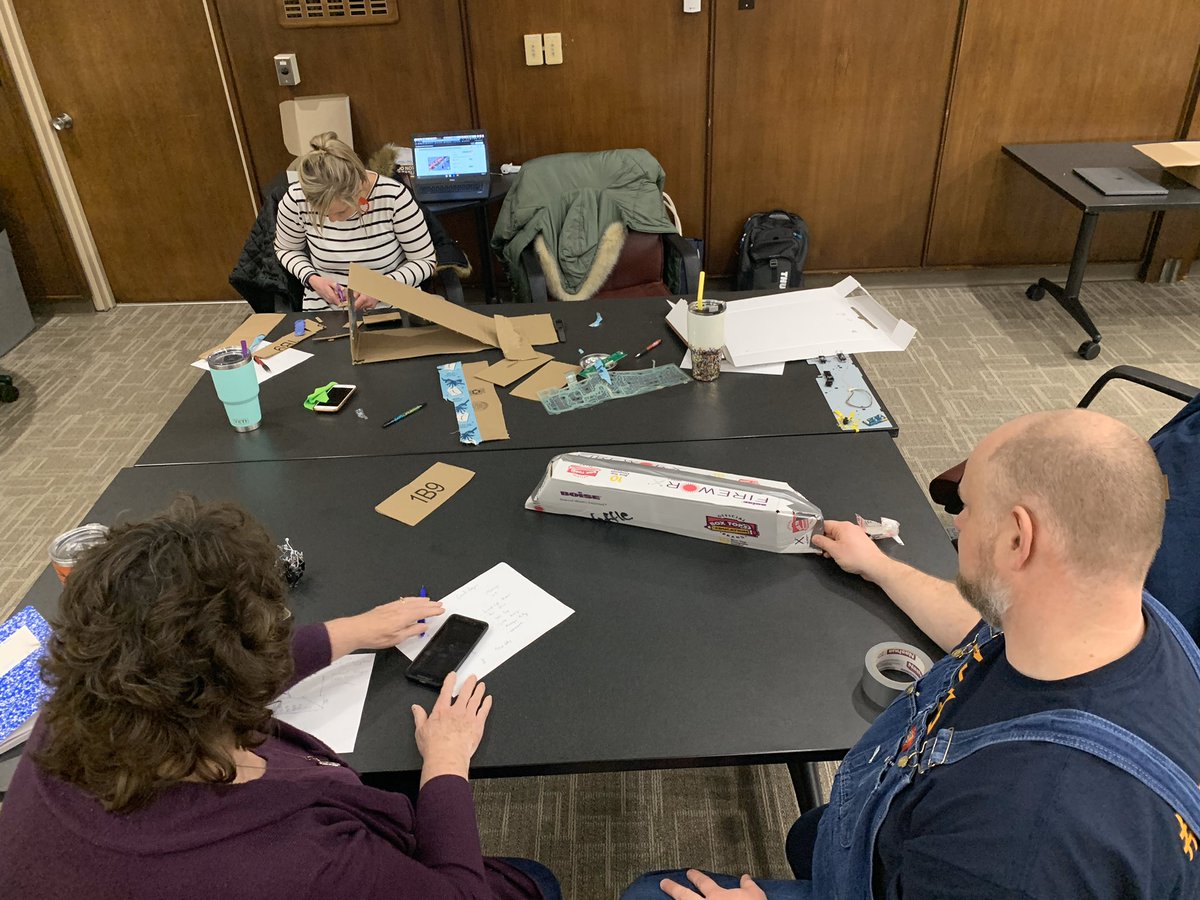 Classroom Makers tweet media