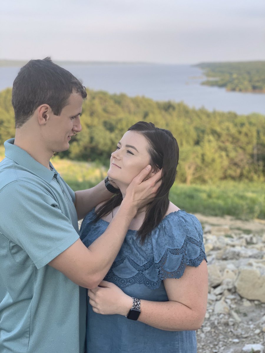 Haley__Hayes's tweet photo. Happy Valentine’s Day to the one who is always making me laugh and fixing my hair 🥰❤️ https://t.co/UXUcnB57Az