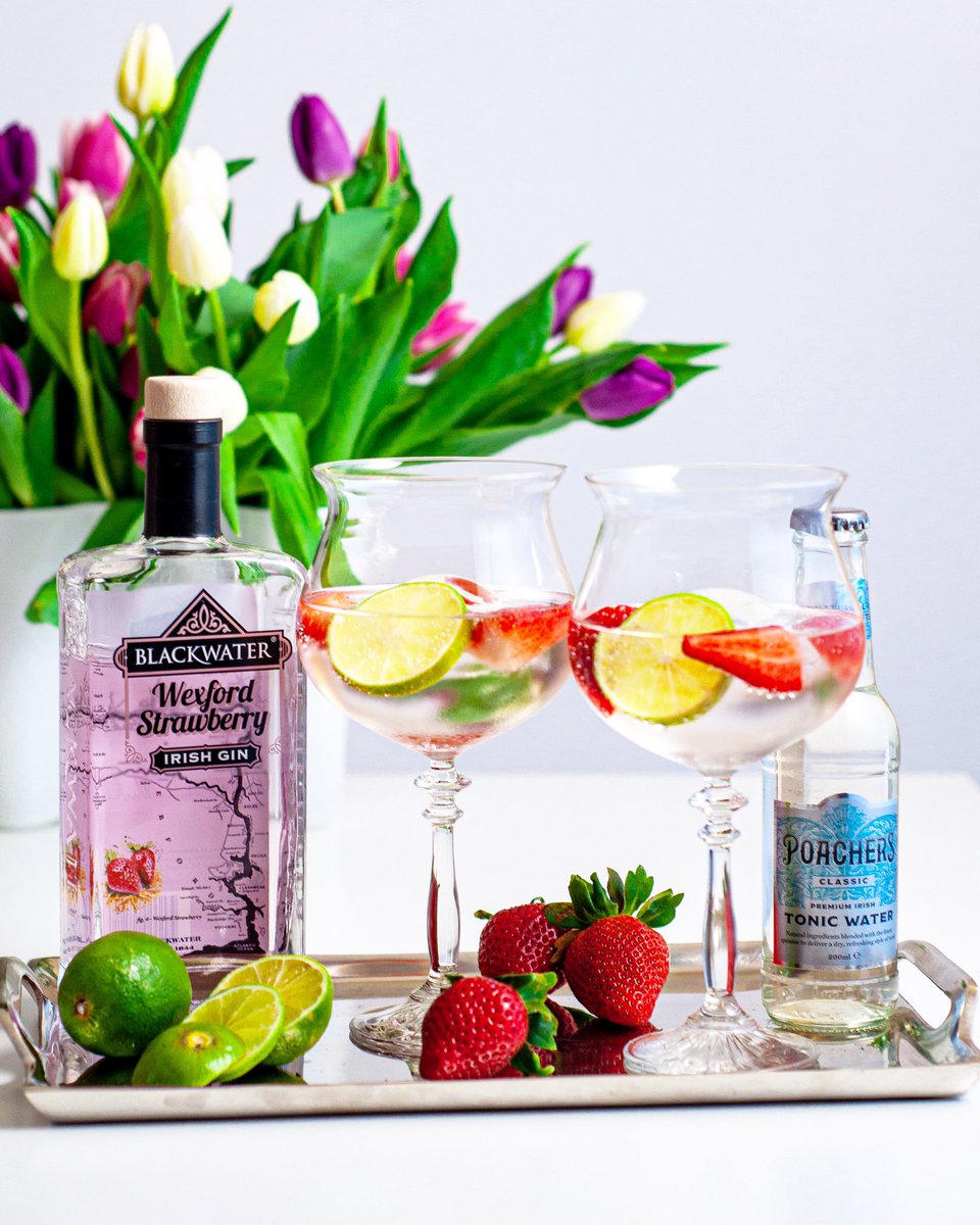 Happy Valentine’s Day!
.
Blackwater Wexford Strawberry Gin with Poacher’s Classic Tonic!
#blackwaterdistillery #blackwatergin #ginandtonic #poacherstonic
