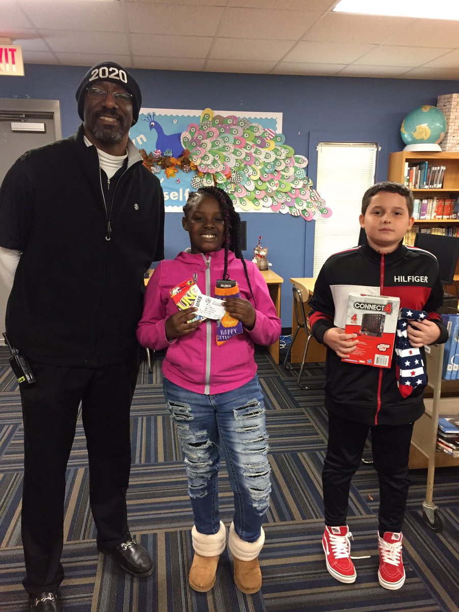 Brogden_MS's tweet photo. 🐏 #weeklybehaviorcore 🐏 #rambucks 🐏 #ramsclubstore Respect 👏Positive Behavior 👏Make Wise Decision👏Self Responsibility https://t.co/dPQeBpP8l6