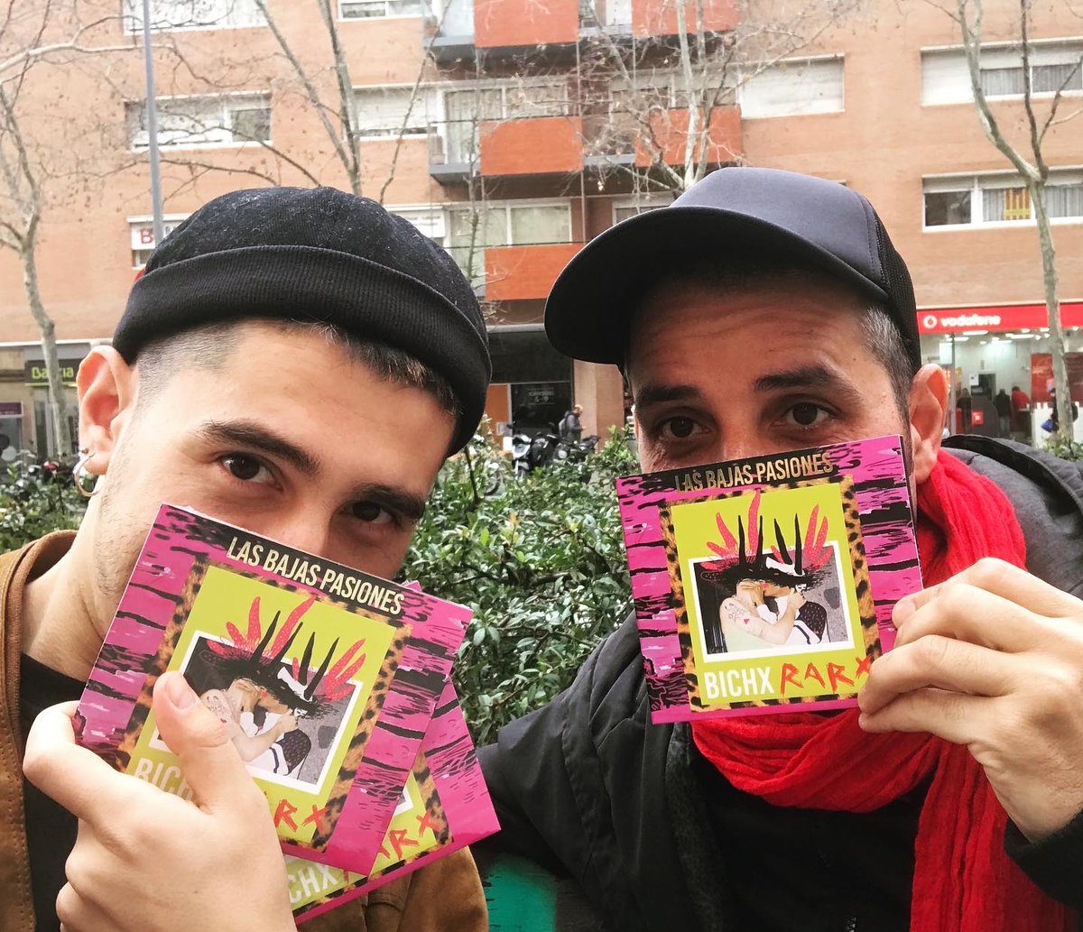 BICHX RARX, el nou disc 💿 de 🖤 Las Bajas Pasiones🖤 JA DISPONIBLE i la venda en totes les plataformes!

Enxampa't el CD físic i tindràs un adhesiu i un tema inèdit amagat a l'interior!

👉👉cutt.ly/xrXnrB7