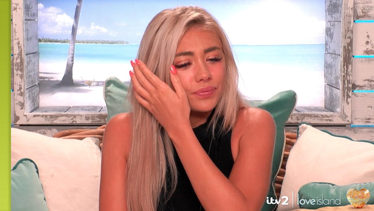 Brb just crying over Paige crying over Shaughna 😭 #LoveIsland