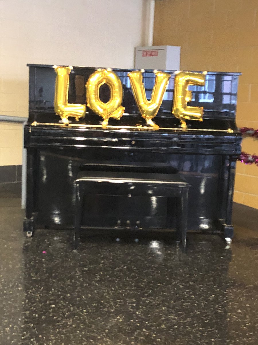 PrincipalMROD's tweet photo. We are ready for our 8th grade created and sponsored fashion show! https://t.co/KbOtSA2E2x