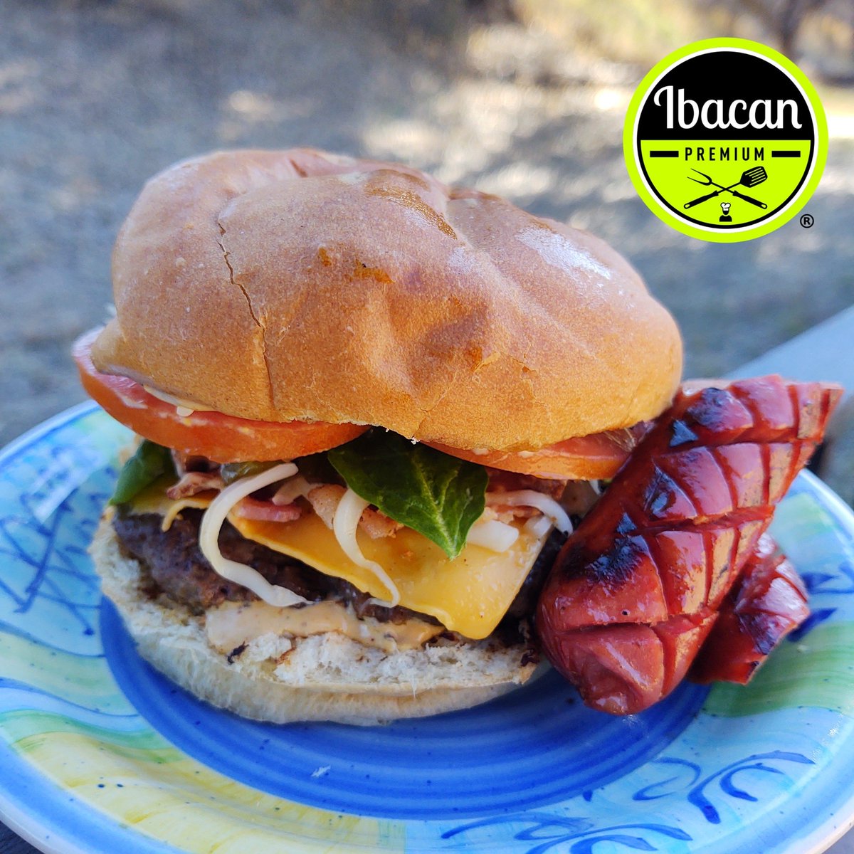 ibacanpremium's tweet photo. Hamburguesa, carne molida de sirloin con Sazón Completo #ibacanpremium #megustacocinar #hamburguesa #burger #burgerporn #hamburguer #delicious #realfood #foodie #realburger #murica #instagood #instaphoto https://t.co/nhTu9pTKoR
