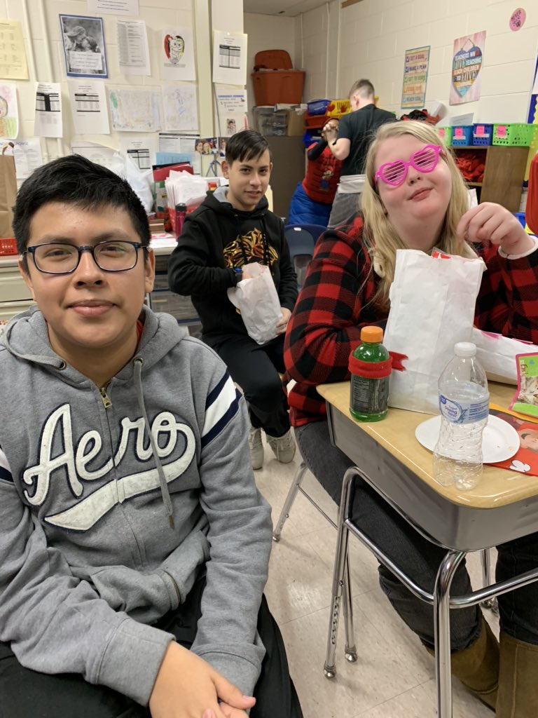 Angela nonnon tweet media