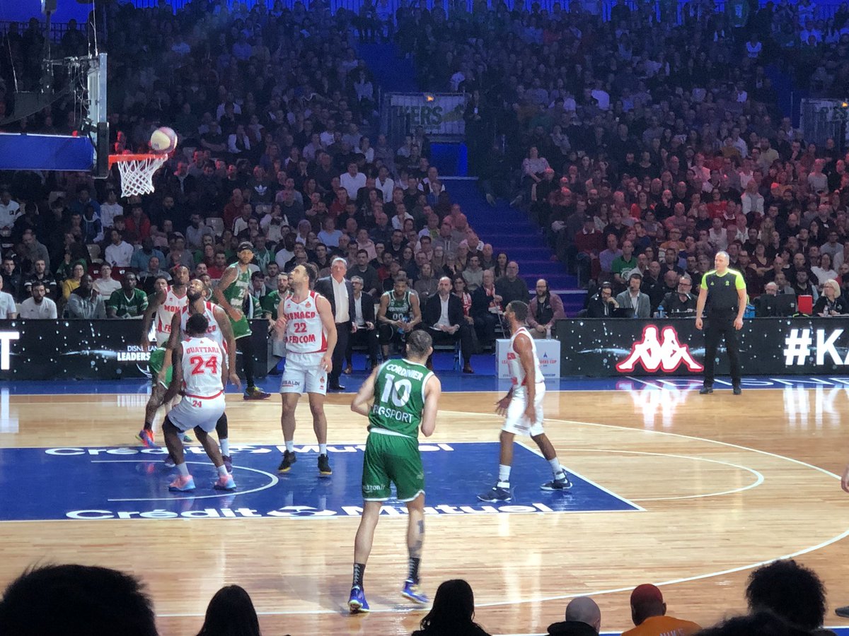 #LeadersCup2020 #disney #quartdefinale fin du 1er quart temps 25 à 20 pour Monaco contre Nanterre