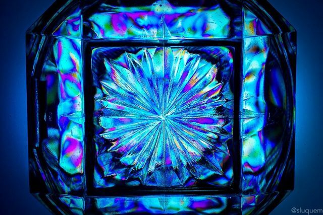 Seanluman's tweet image. Square window  #photoelasticity #colors #abstractart #stockphotography #sonyalpha ift.tt/31SWCwk