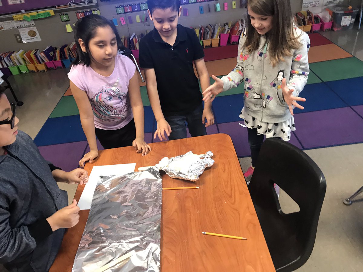 Hardcastle_Tch's tweet photo. We’re working hard to save the Penguins w/ our STEAM project today! @MabletonES @MabletonSteam #UltimateLearningExperience https://t.co/D0yQjdKVWm