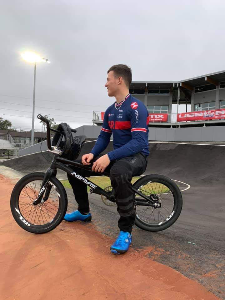 ryanmartiinn's tweet photo. Houston for my 18th 🚲🚀 https://t.co/XtiQTMbM1X