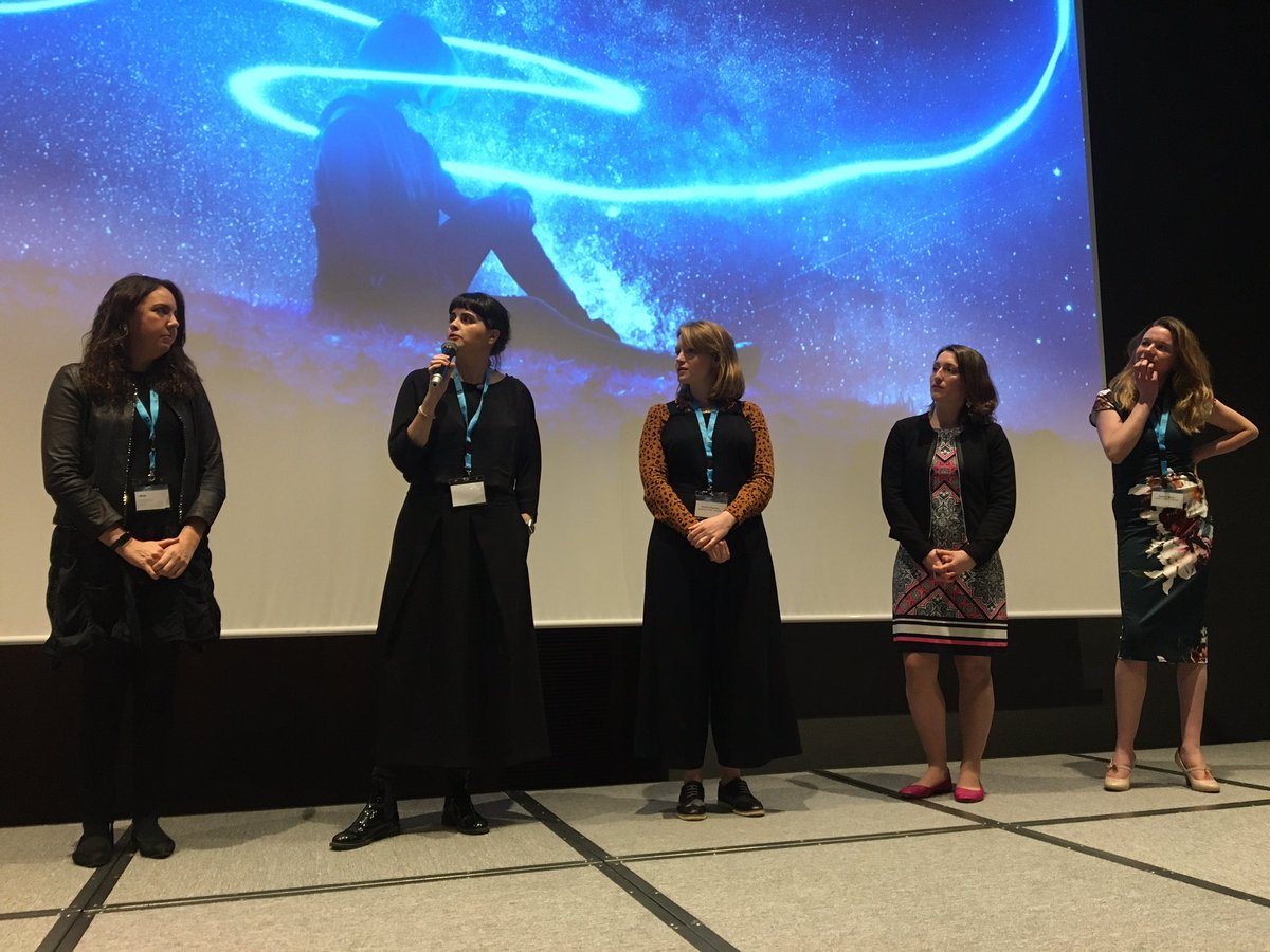 Luces i emociones! Gracias <a href="/ClusterCICAT/">Cluster CICAT</a> Fantásticas ponencias &amp; iniciativa