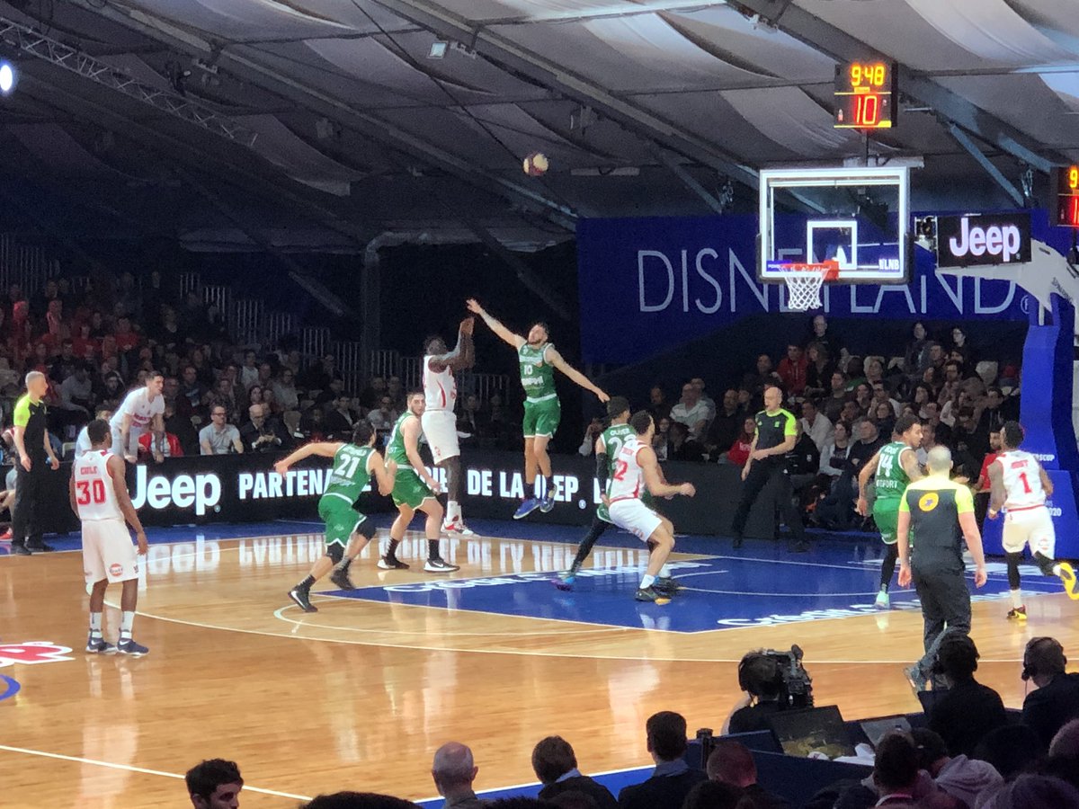 #LeadersCup2020 #disney #quartdefinale fin du 2e quart temps 46 à 36 pour Monaco contre Nanterre <a href="/France3Paris/">France 3 Paris/Ile-de-France</a>