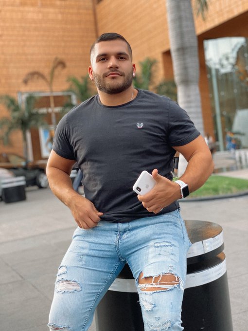 Happy Valentine&rsquo;s Day 🥰 https://t.co/kfKdMz1VQN