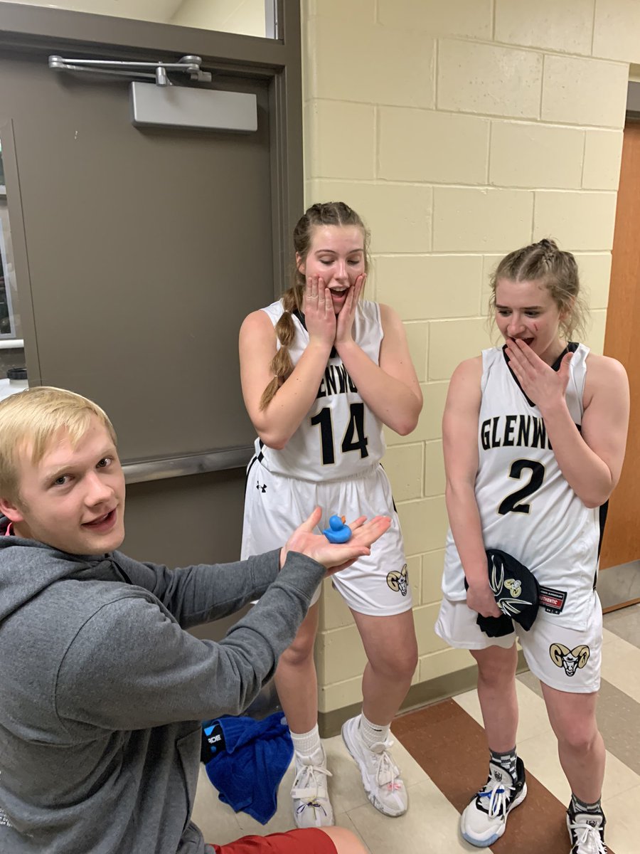 OfficialBigChe1's tweet photo. Co-Big Cheese Ballers are your senior duo of Hayllee Sell and Joslyn Lewis! These 2 just went out with a dub! (regular season that is😉) Congratulations to these 2 on an unforgettable senior regular season and thank you to your part in the turn around in Lady Rams basketball! https://t.co/YC0djDvEGu