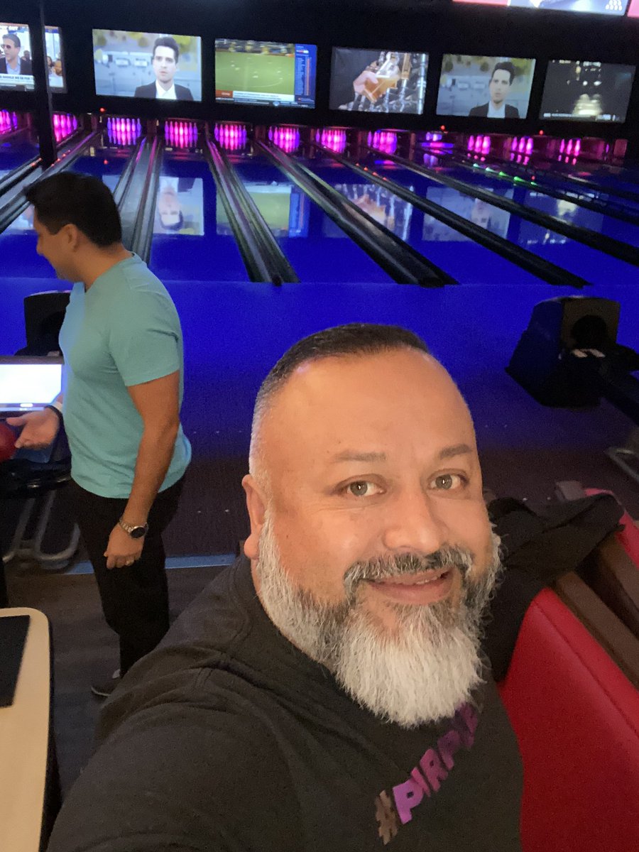Legend1Miguel's tweet photo. Team Legend Builder at Pin Stack with our Nextar partners and special thanks to Assurant partner @MMcLaurian- https://t.co/oRuoS0Asvt
