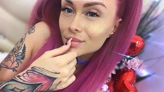 Аlice_Pink’s pics and videos