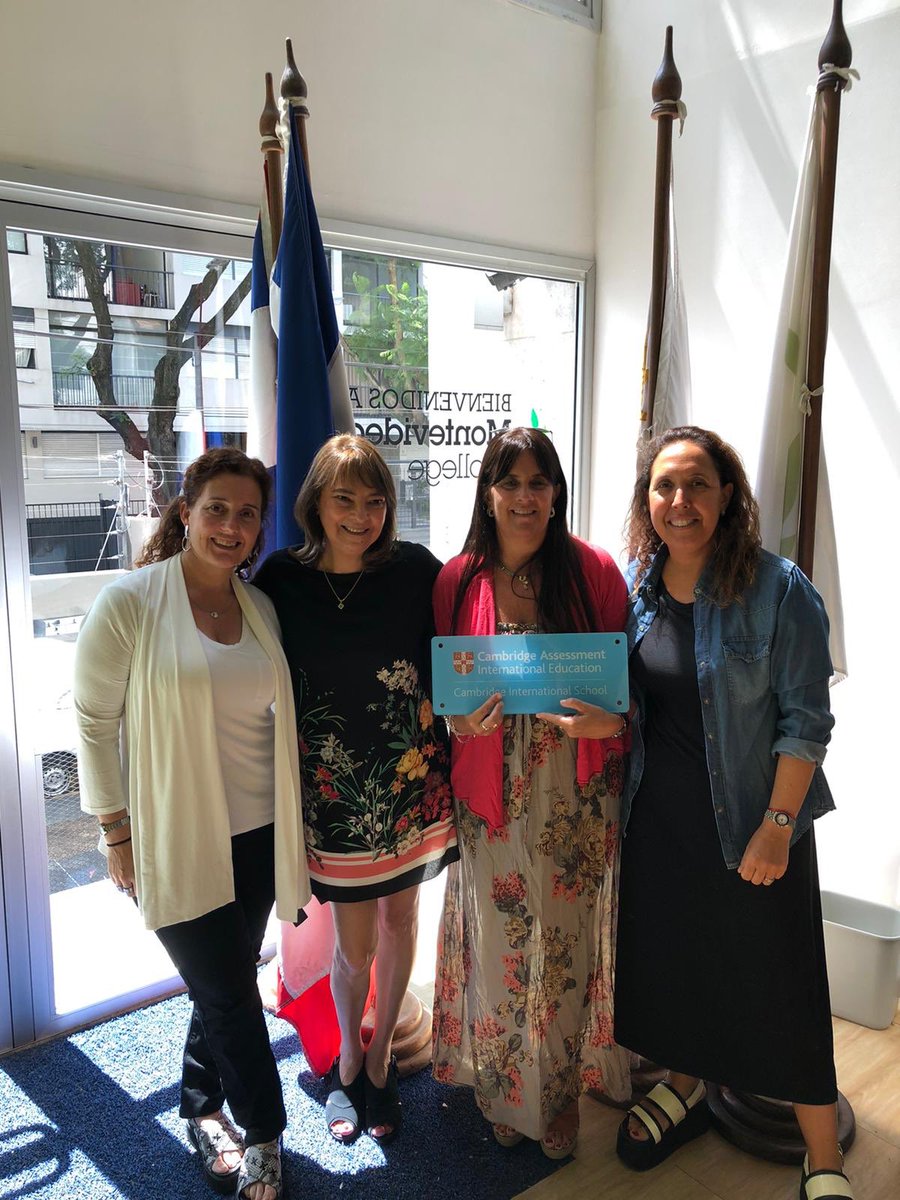 DickensUruguay's tweet photo. #MontevideoCollege también recibió su placa como centro que trabaja con los programas de @CambridgeInt. Congratulations!
#DickensTeDaMás
#CambridgeAssociate https://t.co/tt8k9XWSpH