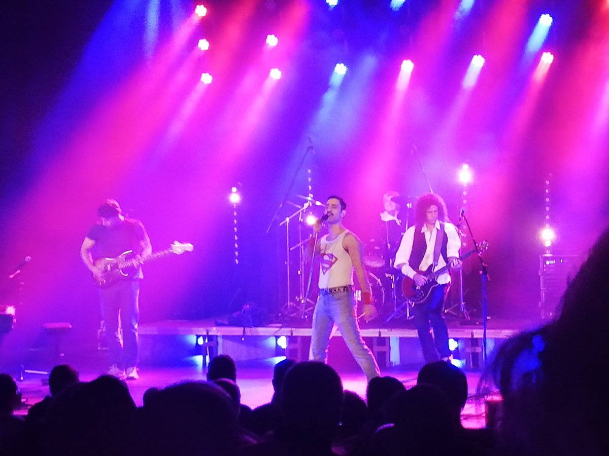 karla_mopsima's tweet photo. Awesome! Best #Queen
cover band ever!
As if they were alive : singer #GIUSEPPE is just unreal!
Repect! Amazing! Impressive!
#breakfreeshow #queen #music #concert #family #freddymercury #rogertaylor #johndeacon #brianmay
https://t.co/uf8sNojTmJ https://t.co/TO9xxxoPrK
