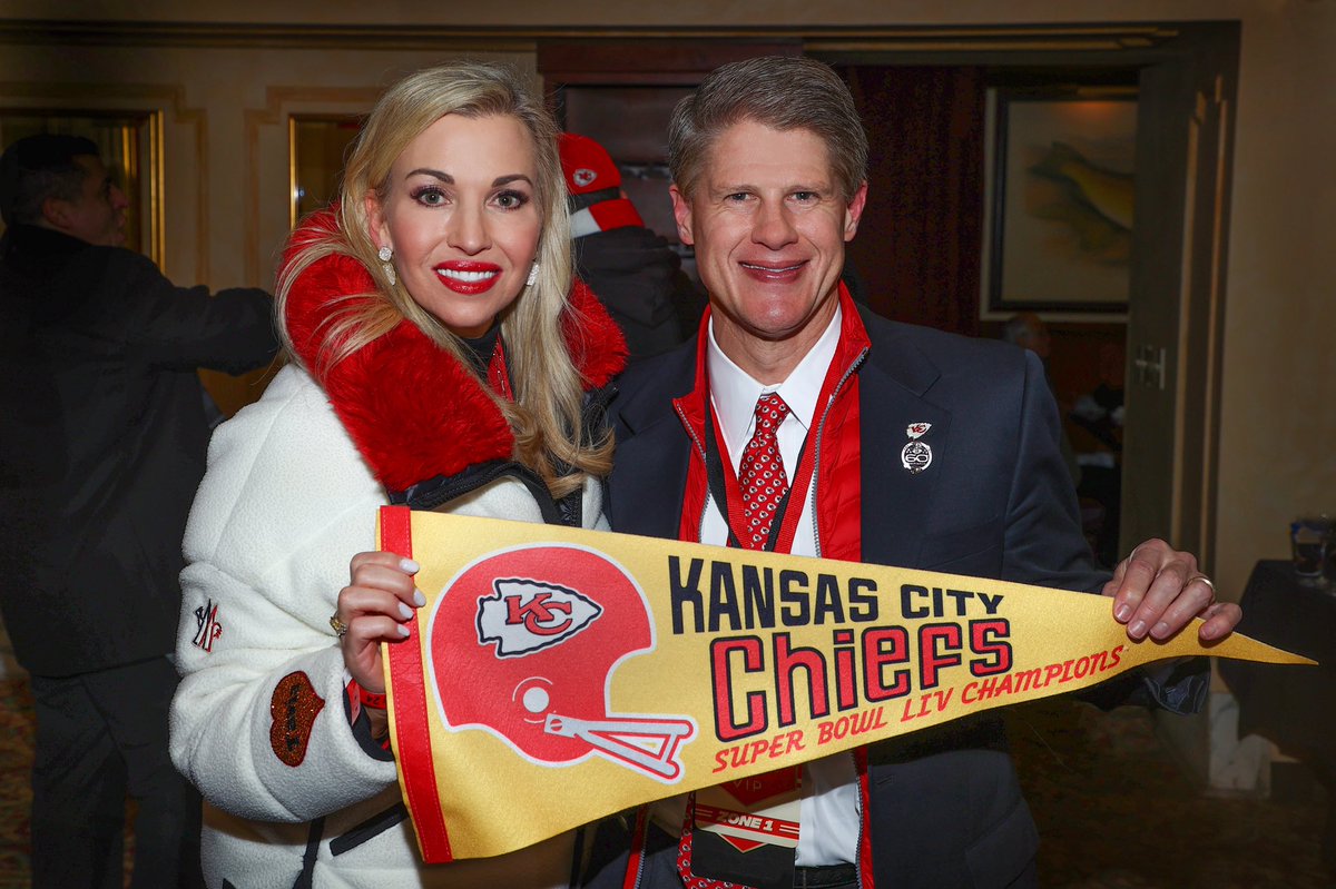 Chiefs's tweet photo. 50 years in the making. https://t.co/nNDzENKCiR