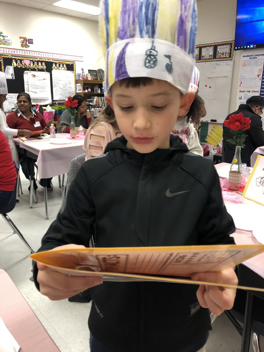 Elizabeth Mickelson tweet media