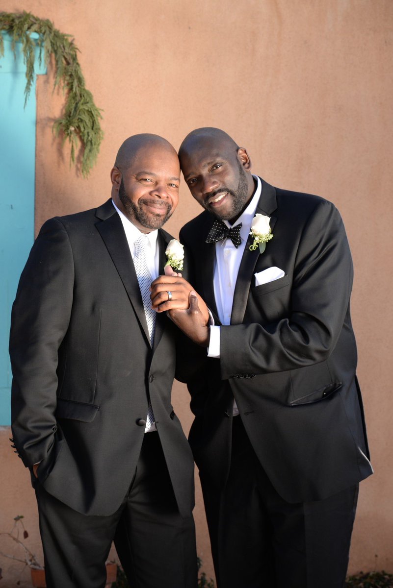 The_CBGMC's tweet photo. Happy Valentines Day❣️ Love is in the air so let’s share it with significant others💍, Family members💐, and friends🌹💕 #Always #CBGMC #TheCaucus #BlackLove #happyvalentinesday #Nonprofit https://t.co/drnd0HDa8N