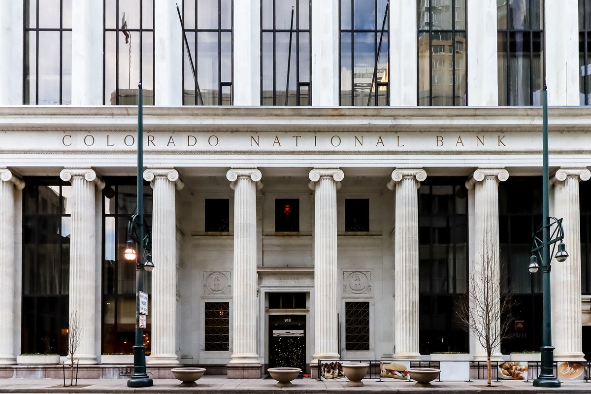 An entrance you can’t miss to a stay you won’t forget. #RenHotels #DowntownDenver #MileHighCity