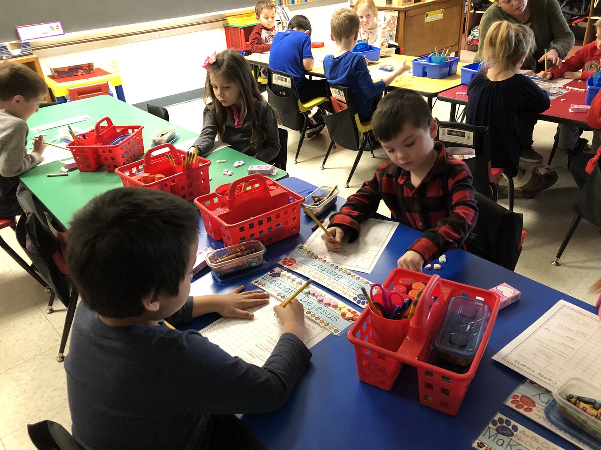 mcnspowell's tweet photo. Graphing candy hearts on Valentine’s Day.❤️ #PLEshines #GARRARDshines # LevelUp https://t.co/Fq8nl6fChz