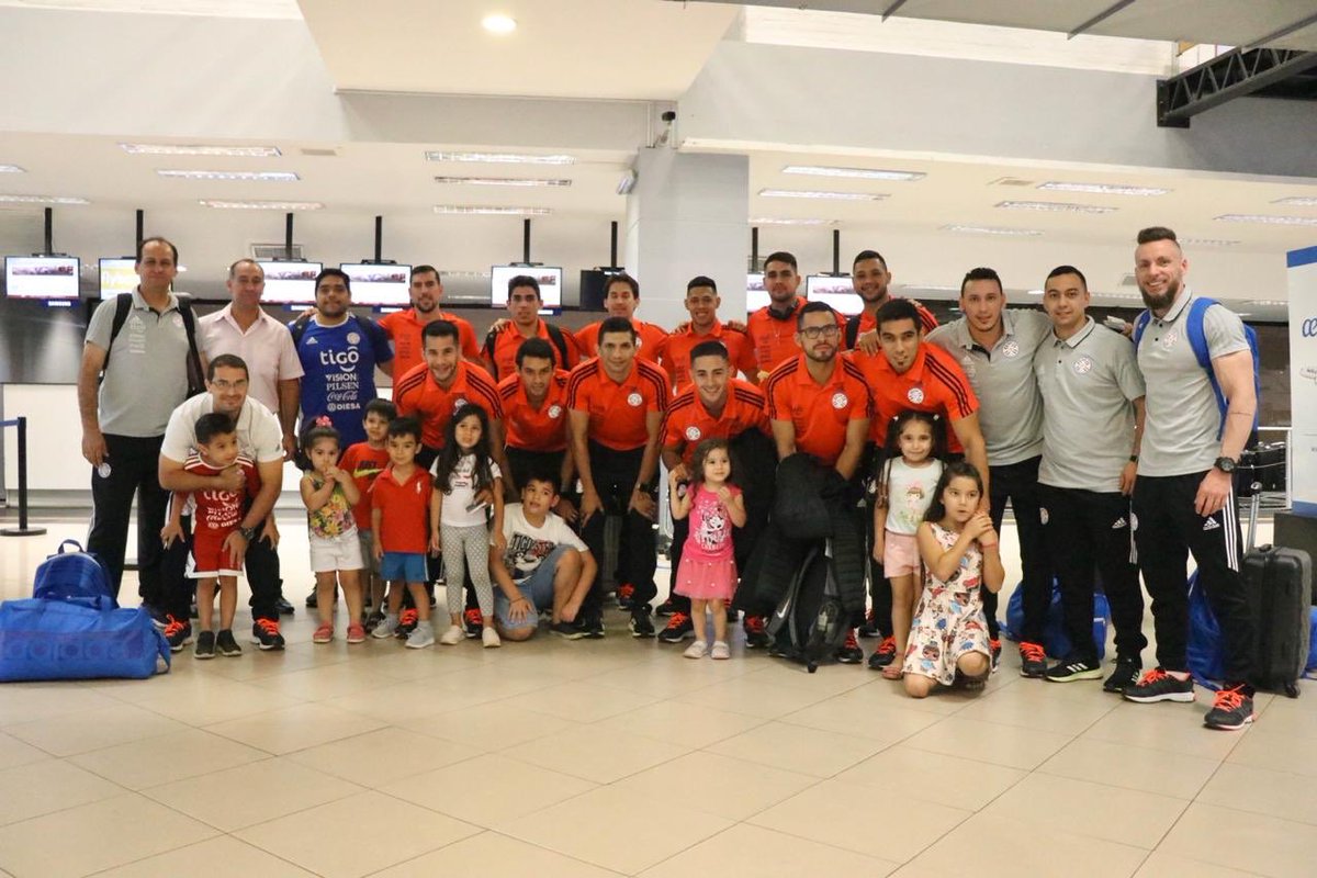 Luego de unos días de descanso tras la vuelta de Brasil, este viernes la #AlbirrojaFutsalFIFA parte rumbo a Hokkaido, Japón en donde disputará un amistoso ante la selección local, el miércoles 19 de febrero. 

Los detalles ➡️ bit.ly/31Uzfmd

#FutsalAPF #FutsalWC