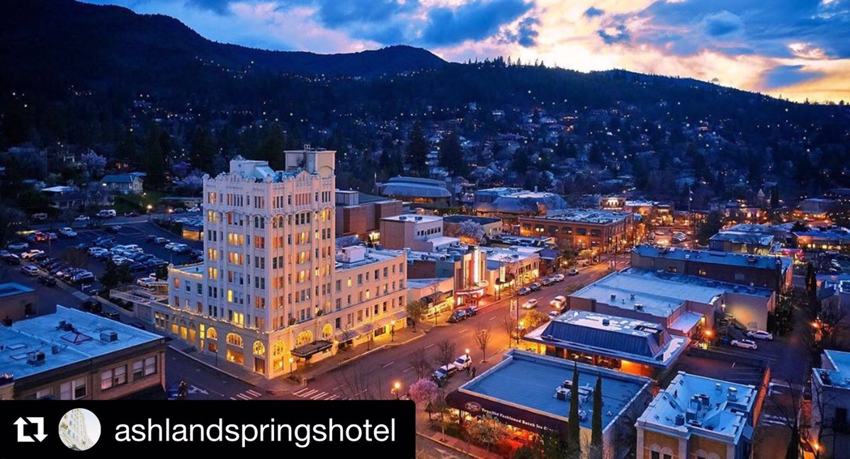 NHGoregon's tweet photo. 💕💕We are beyond honored for our Ashland Springs Hotel to be featured by @usatodaytravel as one of “amazing hotels for romantic proposal.” #usatoday #historichotel #engaged https://t.co/R1hYwfMkSS
