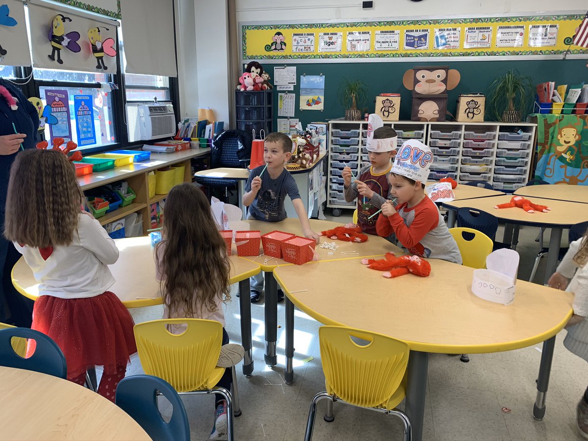 Swinging by with a Valentine’s Hi! @GillHallElem What a fun day with our friends! ❤️