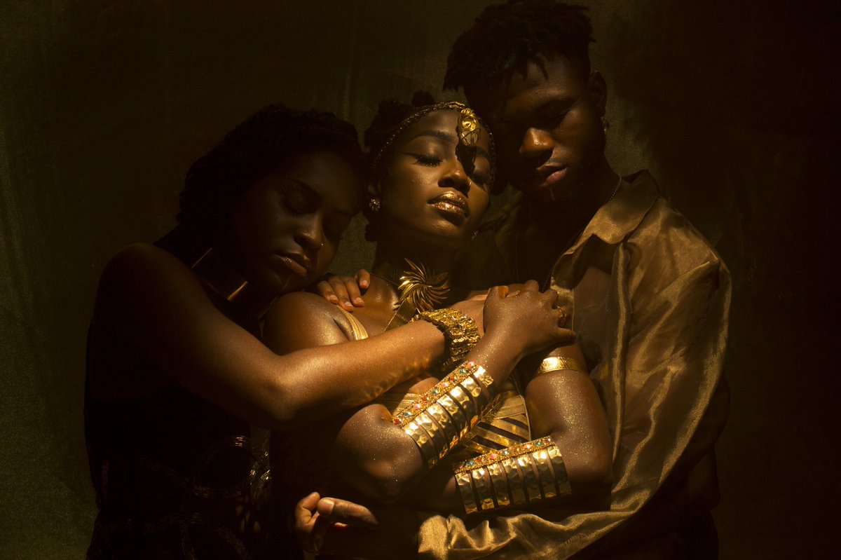 GeneraleQ's tweet image. On set for Aiza’s “Turn To Gold” video-shoot! 😍😍😍

Full video out now! m.youtube.com/watch?v=DTVLDH…