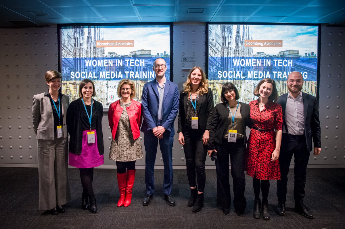 Spent Valentines Day with <a href="/ComuneMI/">Comune di Milano</a> &amp; <a href="/robi_cocco/">Roberta Cocco</a> training Milan’s leading women entrepreneurs on how to promote and grow their businesses online at our second Women in Tech social media training 👩🏻‍💻✅

Grazie mille to Martina Barducci, <a href="/emmerobi/">roberta moretti</a>, <a href="/chiara_daneo/">Chiara Daneo</a>, <a href="/RobMontaruli/">Roberto Montaruli</a>