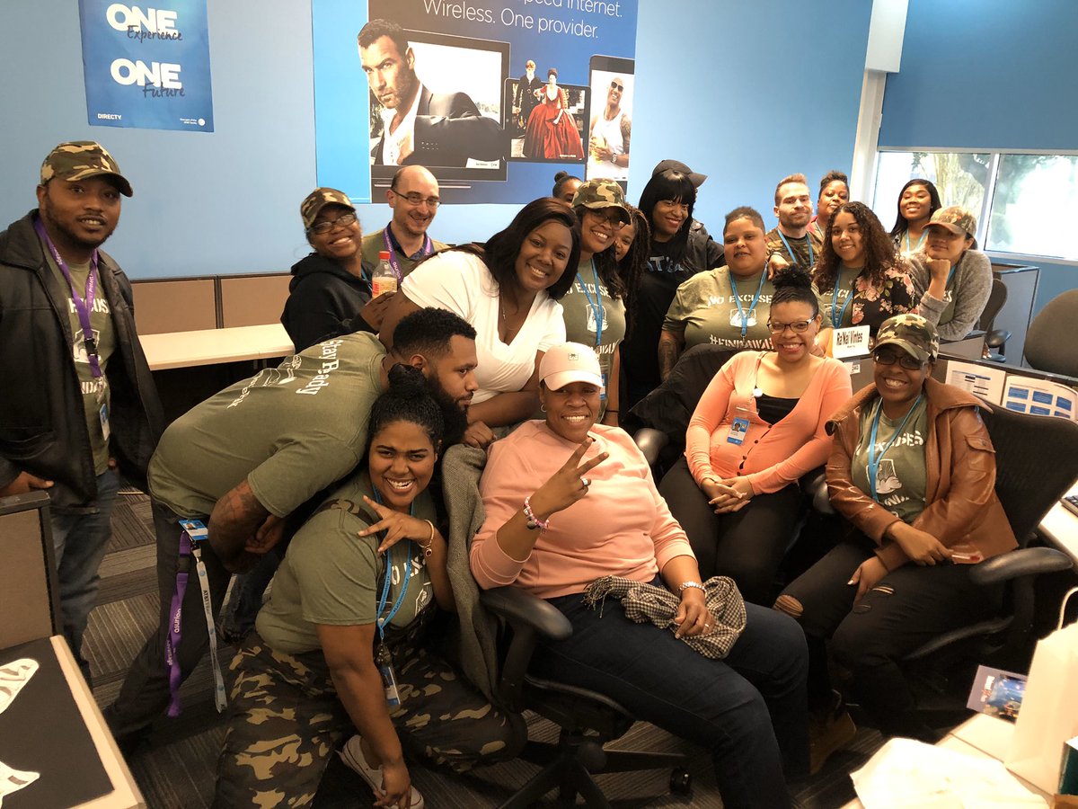 bevaj2002's tweet photo. Lafayette- the ❤️ is real and the experience has been AMAZING. Thanks for everything. PressurePAK on 3!! 💎 @LafccUnited @BartonTonyLeb @VictoriaVf594a @fact_matterof @TLRashad4 @edbroussardjr @AshleyS_BRCC @yovar2016 @kmkhissim #TUProud #ItTakesTU #FieldsFam #TuggleNation https://t.co/d5OfsVVLV0