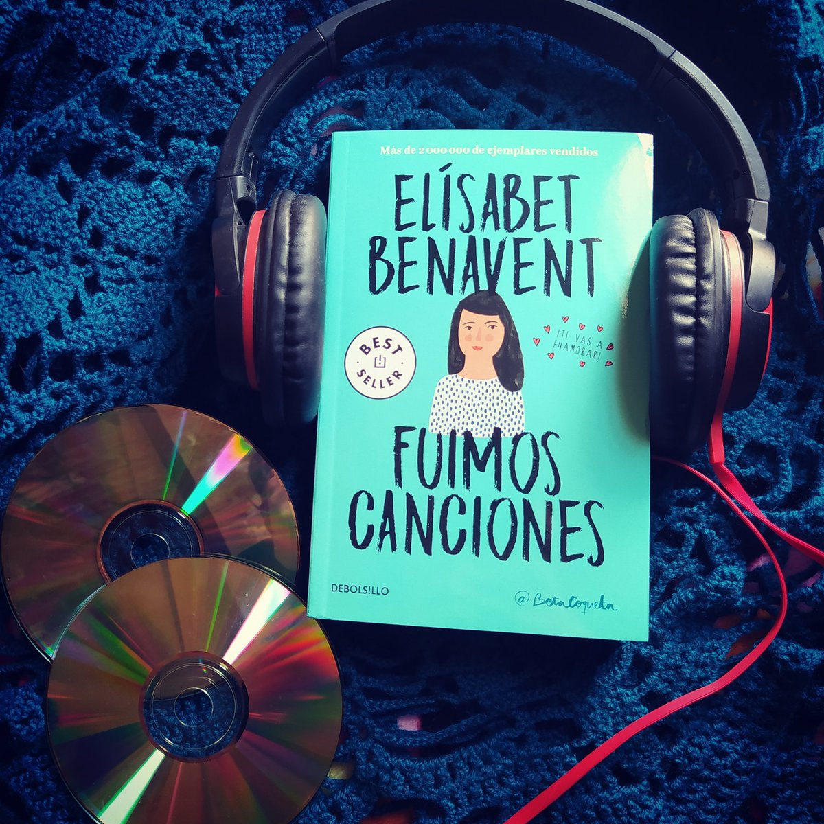 LupitaDarkAngel's tweet photo. Y si hablamos de romance contemporáneo no podía faltar @betacoqueta ....ya que desde que leí uno de sus libros se ha vuelto para mí un referente del genero .... ¿han leído algún libro de ella ? #SomosCanciones #FansBenavent #Bookstagram #Febrance #Amor #SanValentin2020 https://t.co/tQR5E5qRtL