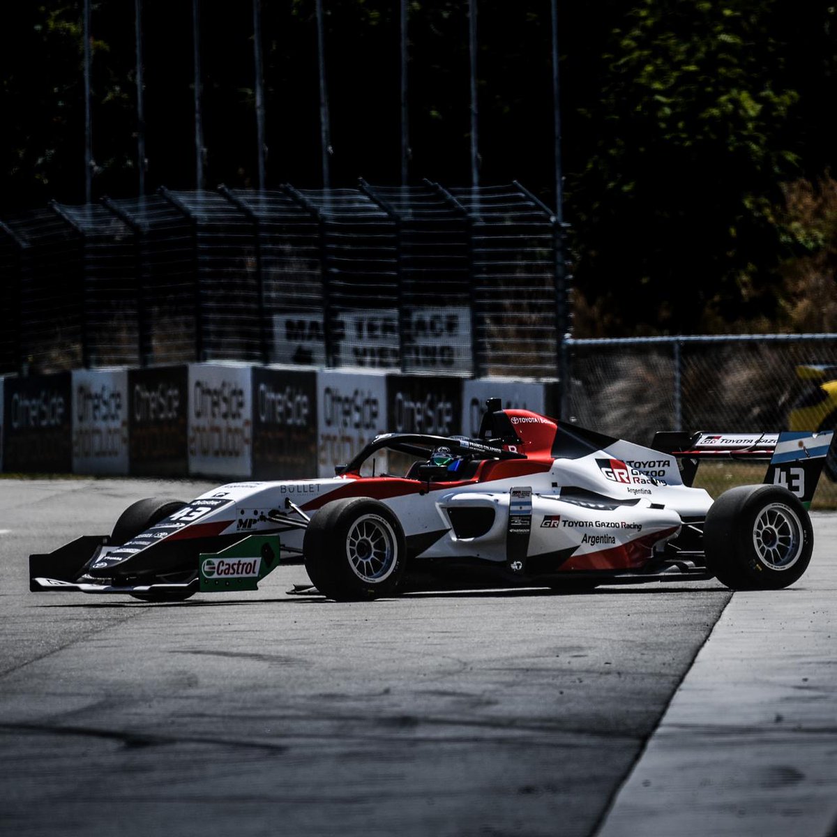 Corazondef1's tweet image. #CastrolToyotaRacingSeries 
#Manfeild 🇳🇿 🚥⏱
Hay bandera verde en el circuito Chris Amon .
Clasificacion 1 en marcha 15 minutos para ordenar la grilla de carrera 1 .
Vamos por una buena vuelta @FranColapinto 🇦🇷 #FC43