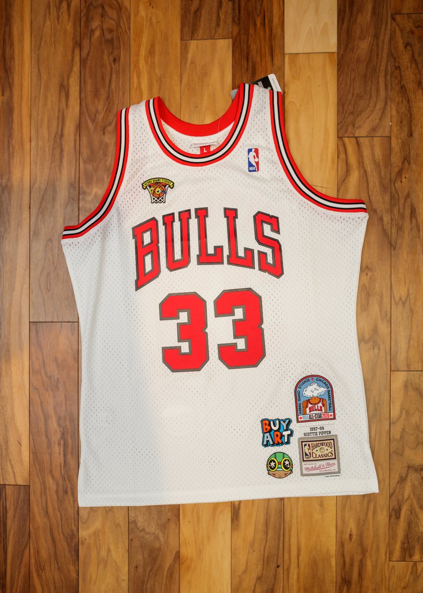 Hebru Brantley x Mitchell & Ness “Chicago Bulls Scottie Pippen Bulls” –  CommonGround12