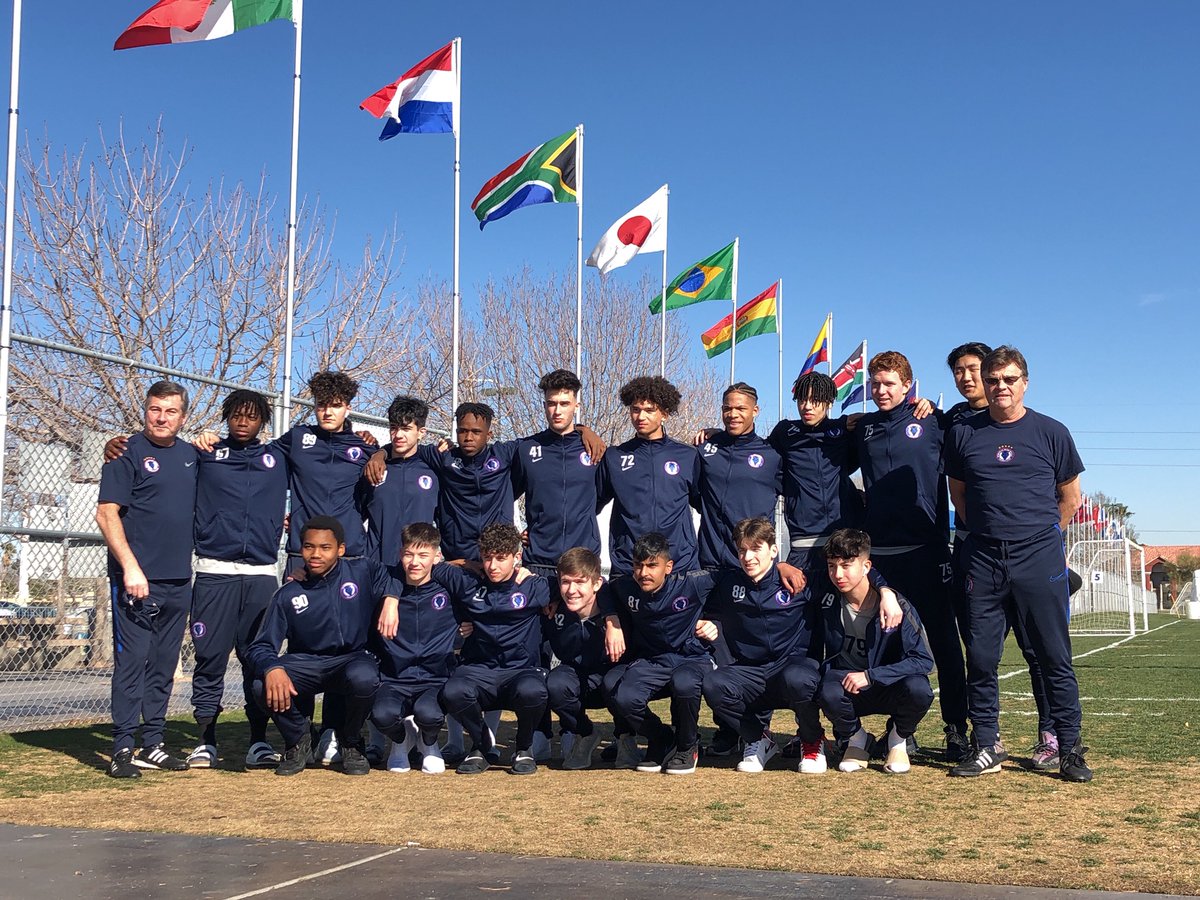 TheBlueDevilsFC's tweet image. Best of luck to the Blue Devils 03B at the Las Vegas Mayors Int Showcase this weekend.  T-Shirts!  We are jealous!  #WeAreOakville #DoWhatYouLove #playerpathway