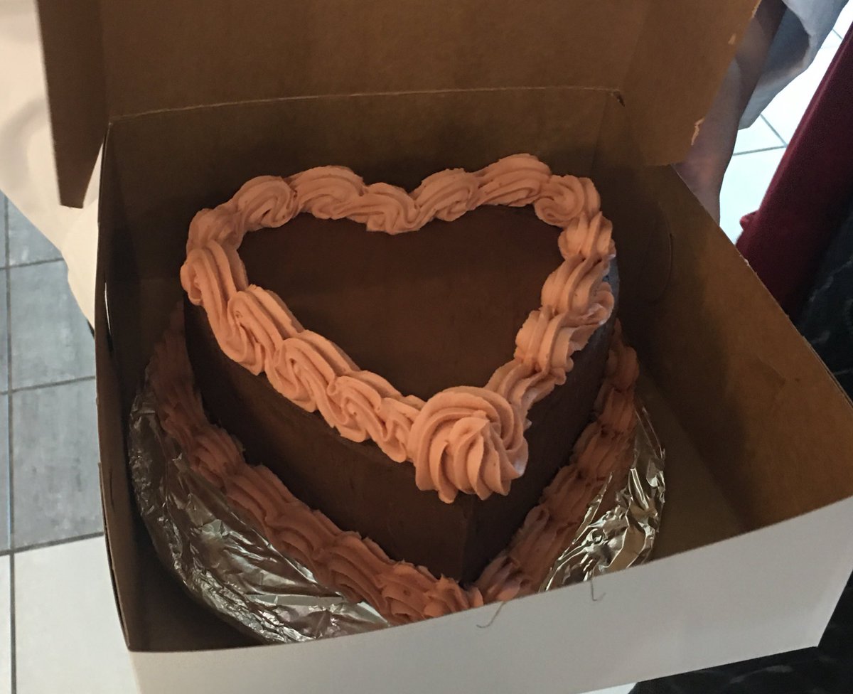 lhsbackburner's tweet photo. Spreading the love around Lehman...there were Chocolate covered strawberries everywhere today! Happy Valentine’s Day everybody, stay sweet! https://t.co/zRgduxzQy0