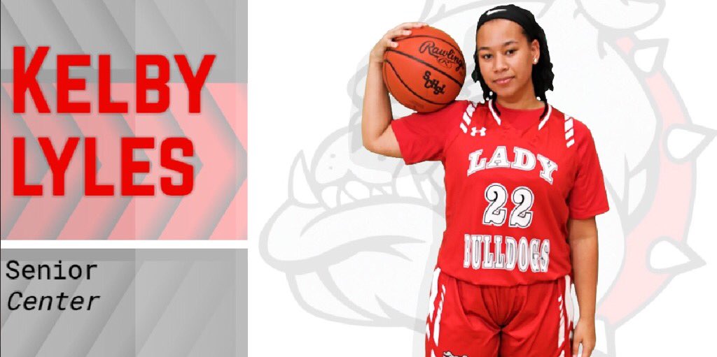 brandonk3nnedy's tweet image. Getting ready to take the floor for Senior Night...can’t believe it’s the last one. Thanks for all of your hardwork and dedication to the program... #FAMILY 🐾⛹🏼‍♀️