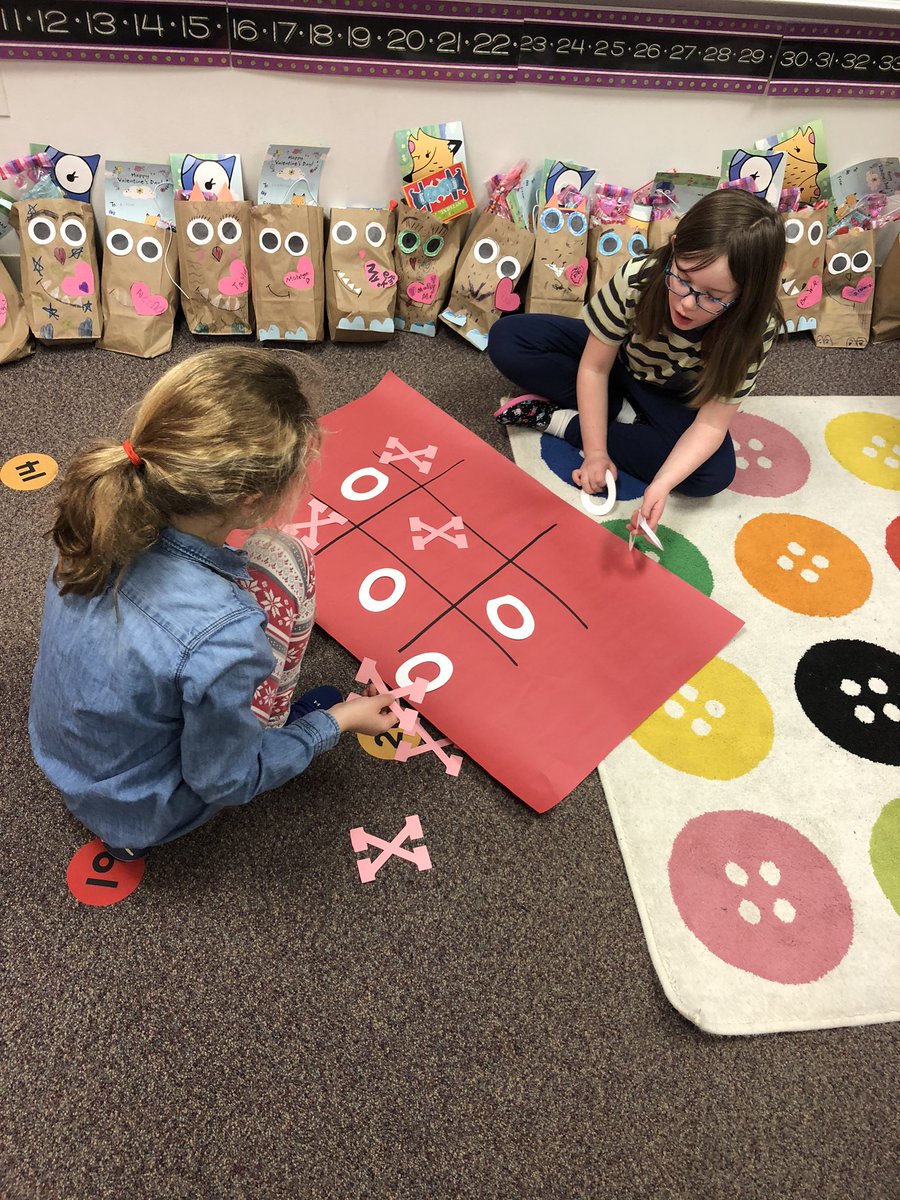 MrsReedCCMS's tweet photo. Hearing these cuties saying “this is the best day ever” is the sweetest sound... such pure joy from some ❤️cards❤️and ice cream! @cwelementary @MrsRackleyCCMS #StarsOfSecond #ValentinesDay #CornwallRocks https://t.co/E3mJEPggW7