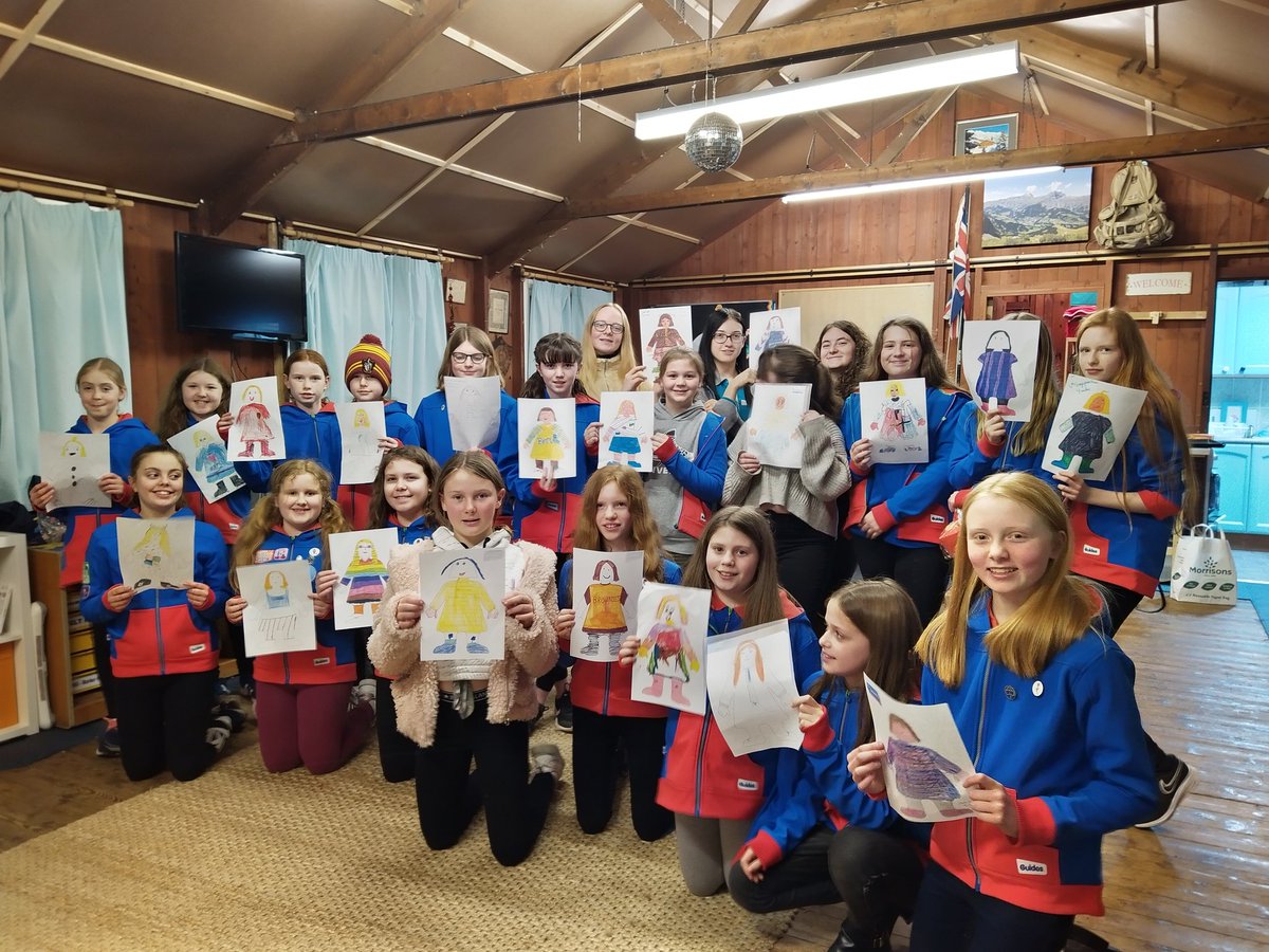 4thBroughton's tweet photo. Thank you to @Girlguiding_NWE for our miniMe's that arrived today! We loved reading them all @LancsNW @Girlguiding #GGNWEMiniMe #worldthinkingday #thisgirlcan#girlscandoanything https://t.co/qGGJTYlf3z