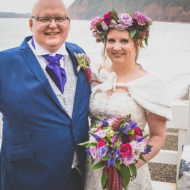 Wedding Day come rain or shine
@budleighphotography and @sidmouthharbourhotel •
#weddingday #floraldesigner #flowercrownbride #vintagestyle #rosebouquet #rosecrown #happyflowers #happyflorist ift.tt/2SMkNs9