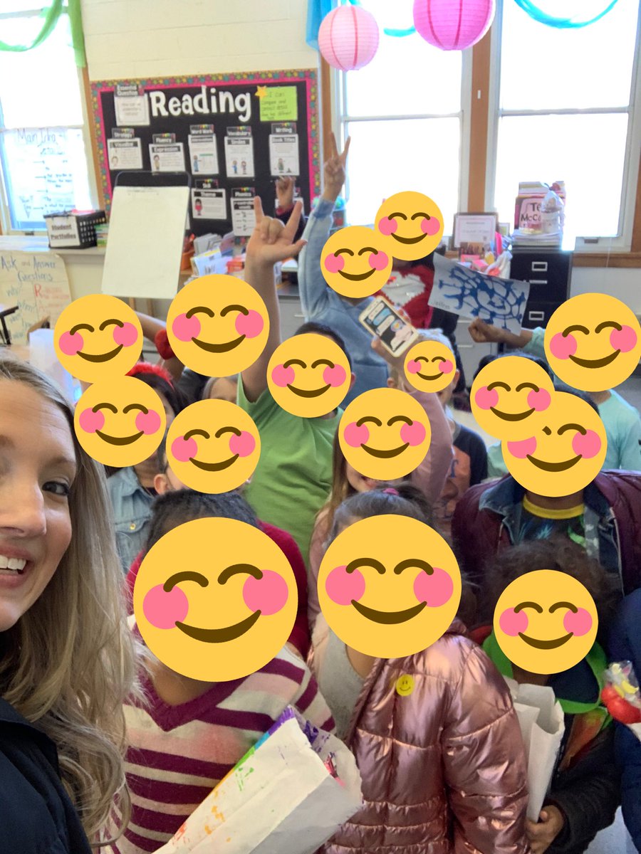 mccartney2grade's tweet photo. Happy Valentine’s Day from the best second graders!! Minute to win it and sugar for everyone! #dcsdpln #secondrocks #happyfriday #jeffjwtssoar https://t.co/jdGAz4sY6l
