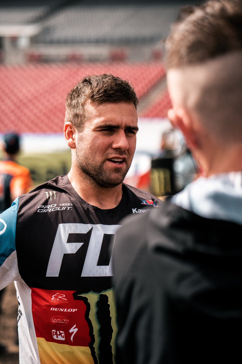 SupercrossLIVE's tweet image. Who’s your pick for the 250SX East Coast championship ⁉️ 

#SupercrossLIVE