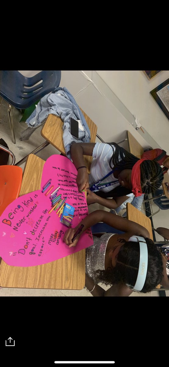 flyinglsga's tweet photo. KIND hearts project, we look forward to sharing the HEARTfelt messages our students shared today with local elementary and middle schools! @FlhsOfficial #serviceandlove https://t.co/TRLXtKcpwd