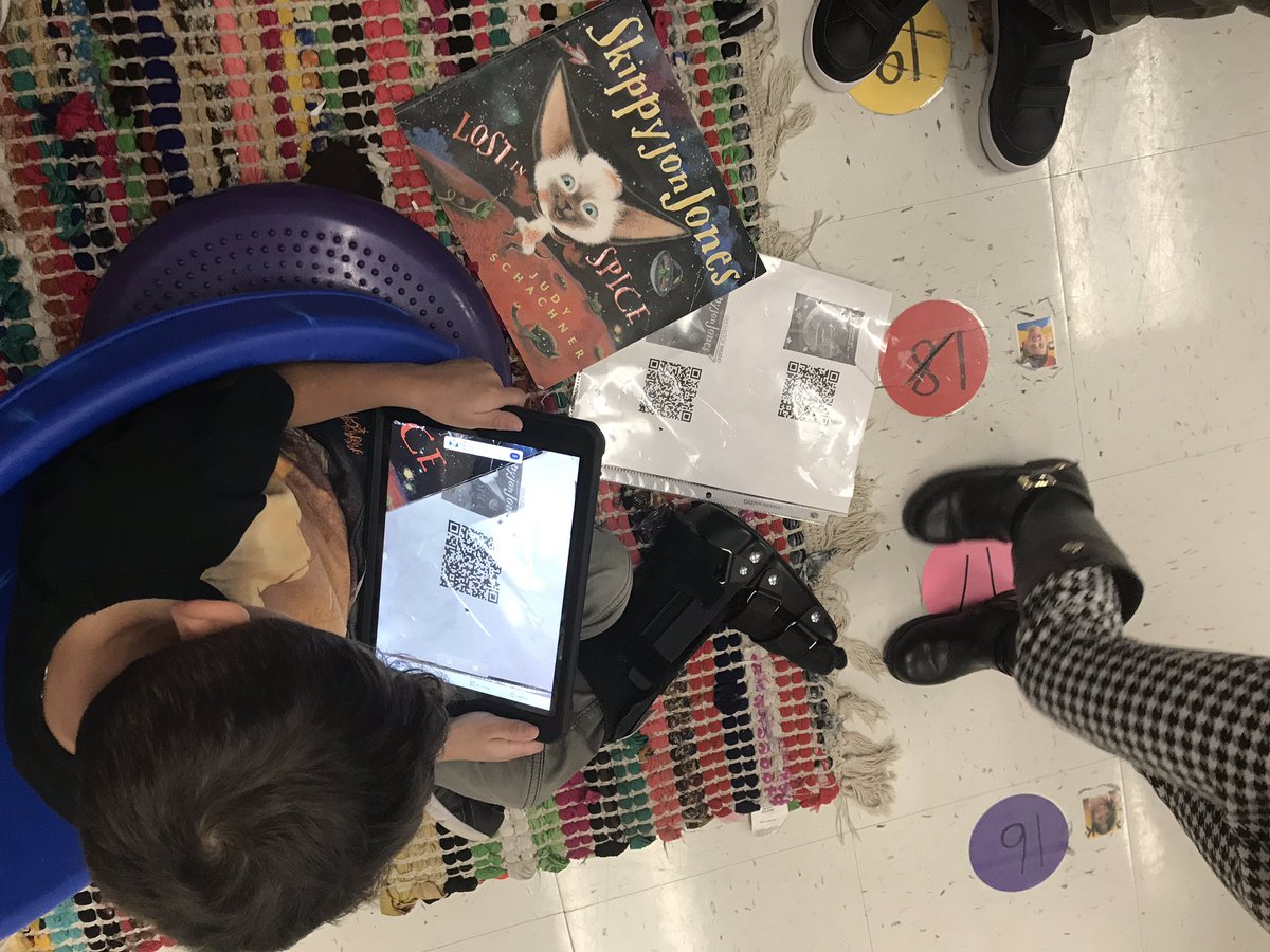 mrslainsclass's tweet photo. What a lovely week from sending love letters, beat the timer, crushing hearts with love, matching upper/lowercase, and using our QR codes in library! We ❤️Prek!@sciencehallsuns https://t.co/qolRBftenq