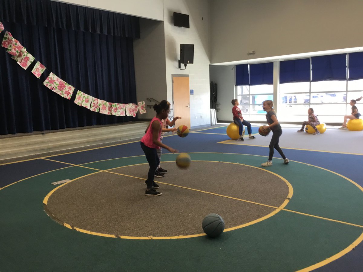 CastleHayneES's tweet image. We know how to have fun at the Castle! #cheshc #nhcschat