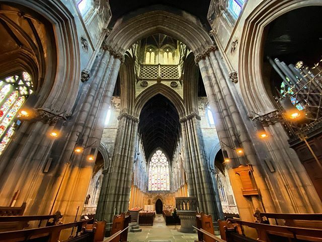 A little more #symmetry, #perspective and #stainedglass inside #DoncasterMinster. #Doncaster #SouthYorkshire #Donny #Yorkshire #IgersDoncaster #IgersYorkshire #IgersSouthYorkshire #VisitDoncaster #VisitSouthYorkshire #VisitYorkshire #England #IgersEngland #VisitEngland #cult…